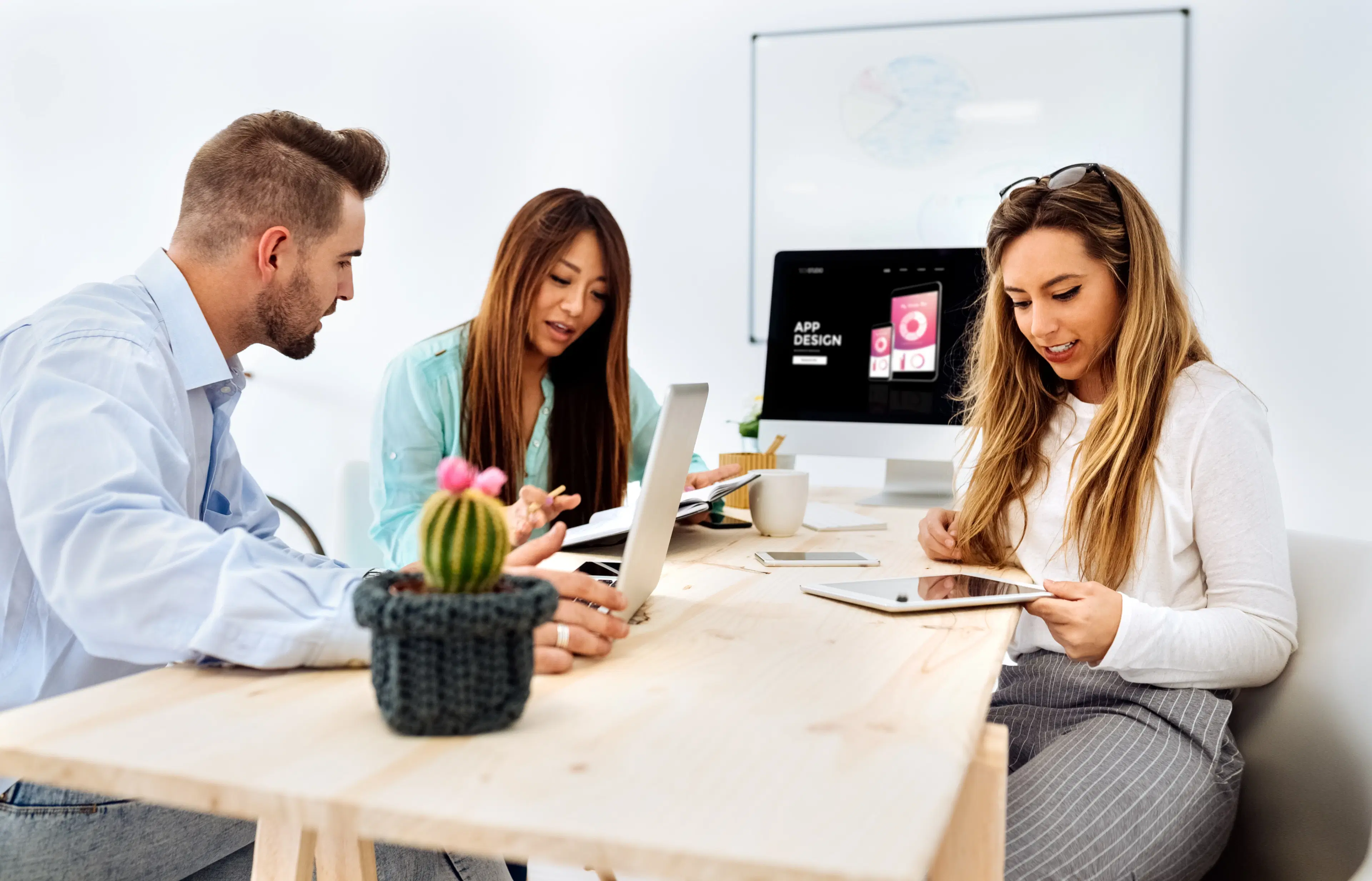 Social channels that boost your restaurant's presence